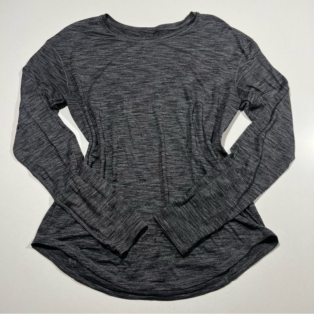 Lululemon long sleeve grey shirt size 8